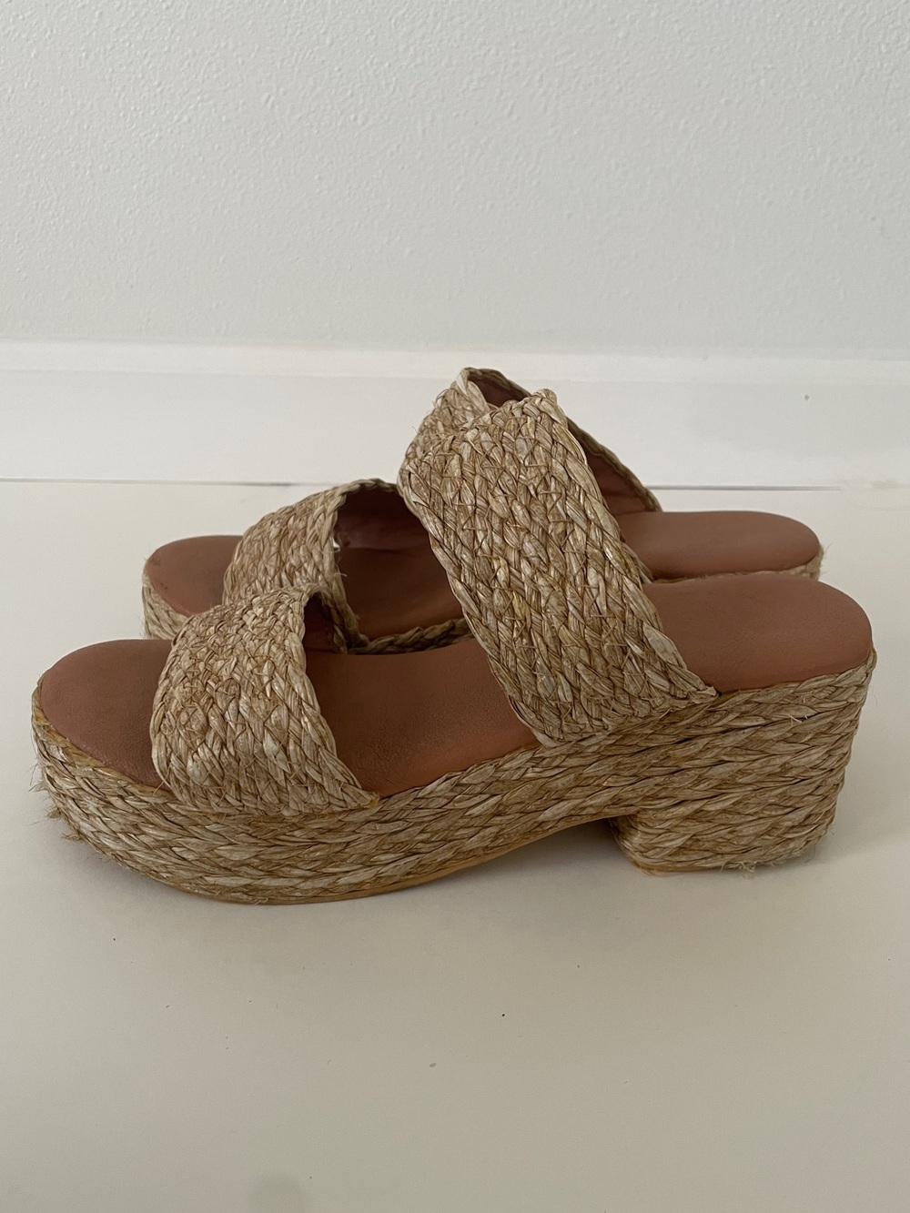 Natural Woven Platform Sandals - Neutral